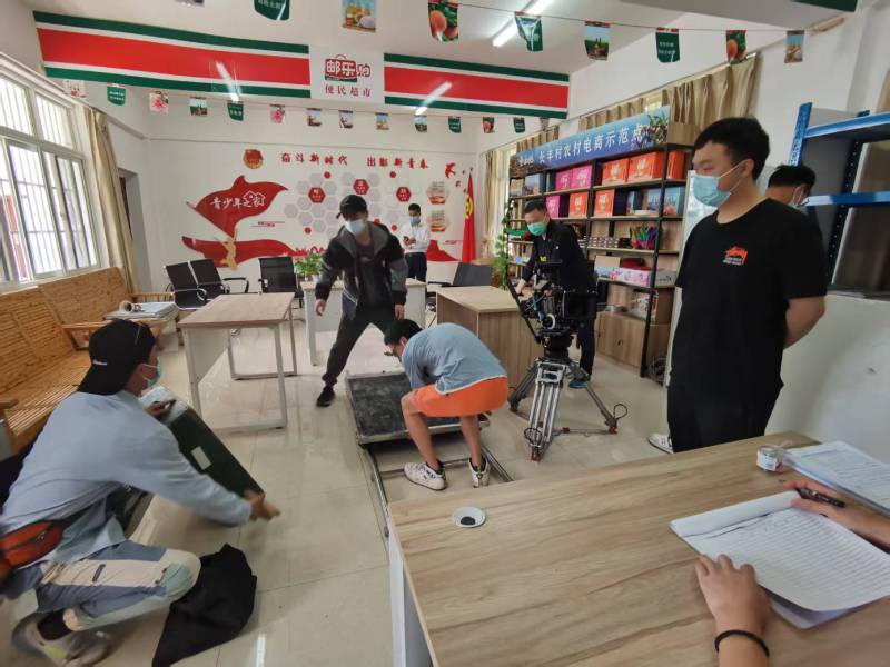 白云鄂博矿区广告片拍摄公司：极简主义践行者，少即是多的视觉哲学